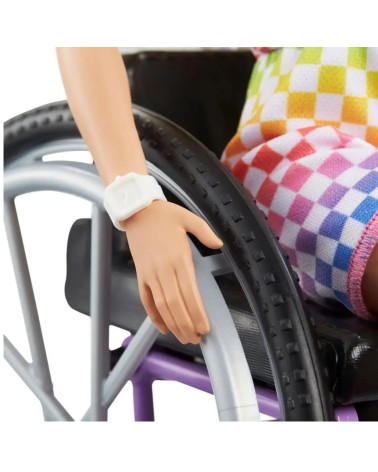 Barbie Fashionistas con sedia a rotelle & rampa - Gioco di gioco di ruolo inclusivo da 3