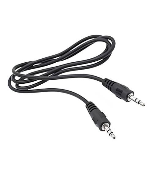 Un câble audio flexible avec deux branchements de jack stéréo de 3,5 mm identiques aux extrémités.