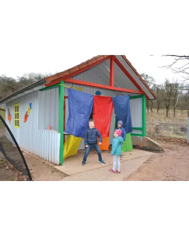 Gebouwde grotten met kleurrijke stofwebben