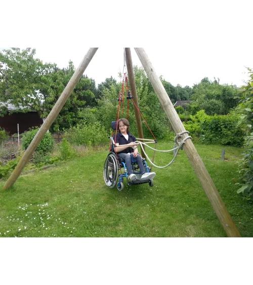 Mobile rolstoel swing voor kinderen in de buurt. Verzamel instructies en transportzak