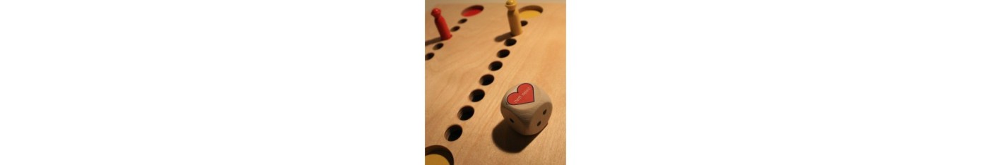 Brettspiele & Gesellschaftsspiele Brettspiele & Gesellschaftsspiele